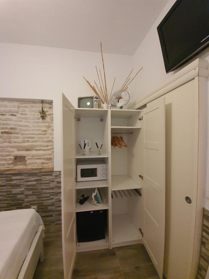 Recuerdos De La Abuela Apartment Seville Ngoại thất bức ảnh